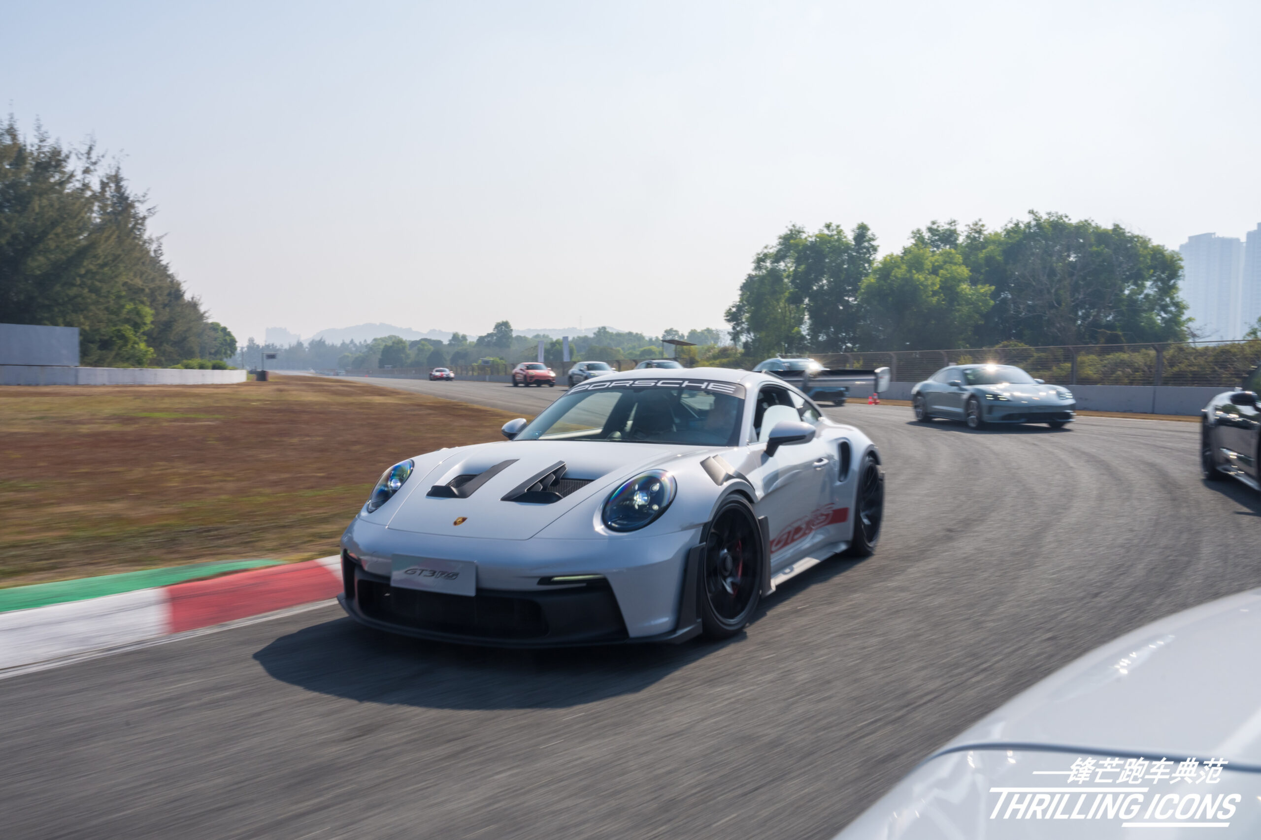 於珠海賽車場進行賽道體驗（專業教練指導）