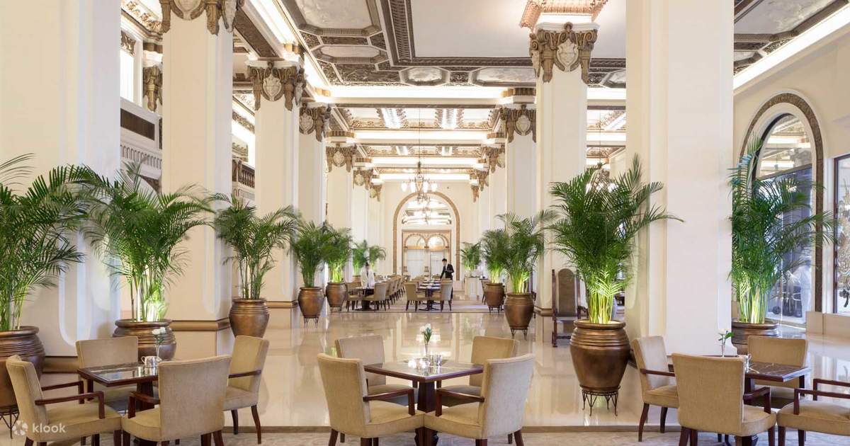 於香港集合及共進早餐